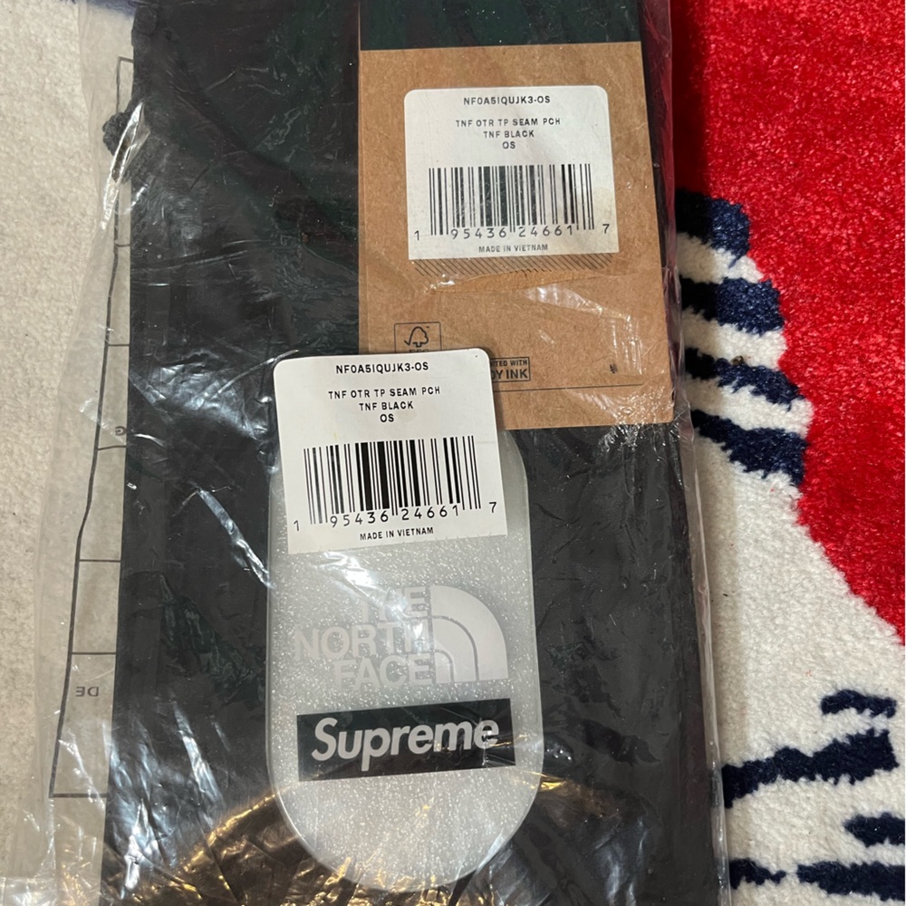 The north face x supreme neck pouch in black NWT